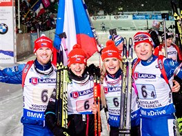 MIST�I SV�TA. �e�tí biatlonisté zahájili sv�tový �ampionát famózn�. Ve smí�ené...