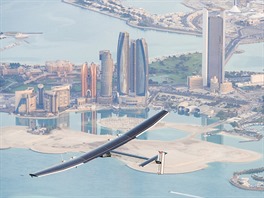 Solar Impulse nad Ab Zab pi poslednch testech v noru 2015