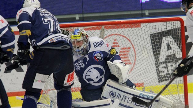 Plzesk brank Matj Machovsk v nepjemn situaci v druhm utkn s Mladou Boleslav.