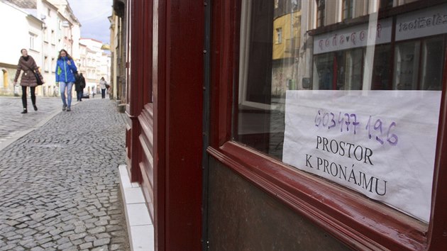 V olomoucké Ztracené ulici leící v centru msta pibývá prázdných výloh....