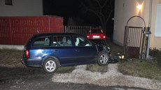 V Horách u Karlových Varů se srazila sanitka s osobním autem. Zranily se dvě...