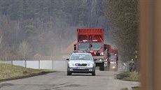 Odvoz munice z areálu ve Vrbticích na Zlínsku (7. bezna 2015)