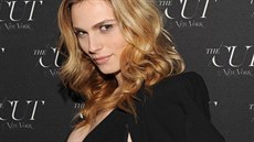 Bývalý mu�ský model Andrej Pejic nyní coby modelka Andreja Pejicová (New York,...