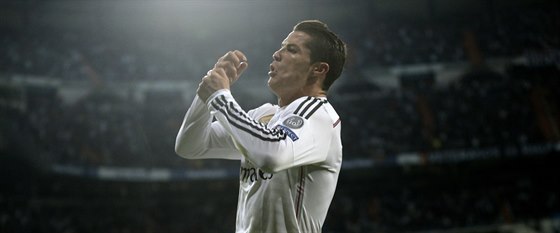 Útoník Cristiano Ronaldo se raduje ze vsteleného gólu.
