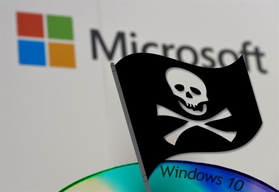 Microsoft umožní bezplatné upgrady Windows 10 i pro „upirátěná“ Windows.