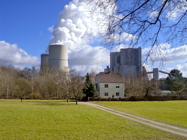 Kv�li nejasné budoucnosti uhelných elektráren v N�mecku Vattenfall zahájení tendru odkládal. 