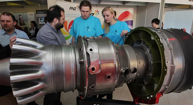 Stánek spole�nosti Honeywell na studentském veletrhu. Ilustra�ní snímek