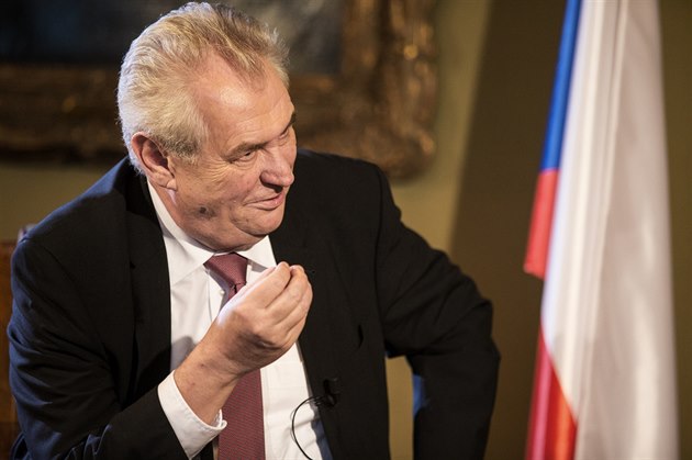 Prezident Milo� Zeman p�i rozhovoru pro iDNES.cz (11. b�ezna 2015)