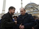 eenský prezident Ramzan Kadyrov s ruským premiérem Putinem v Grozném v roce...