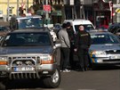 Opilý policista v Nuslích naboural auto ped sebou. Kdy chtl od nehody ujet,...