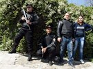 Policie osvobodila vechna rukojmí z tuniského muzea (18. bezna 2015)