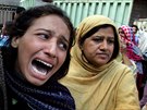 Bhem útok ped kostely v kesanské tvrti pákistánského msta Láhaur zemelo...