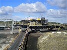 Dopravníky z lomu Welzow Süd transportují uhlí přes úpravnu přímo do elektrárny...