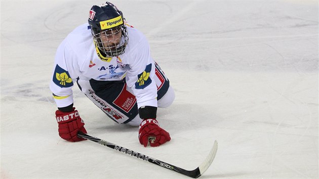 Sedmnctilet libereck hokejista Dominik Lakato.