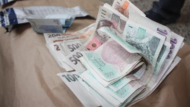 Policist zadreli drogy v hodnot zhruba jeden milion korun.