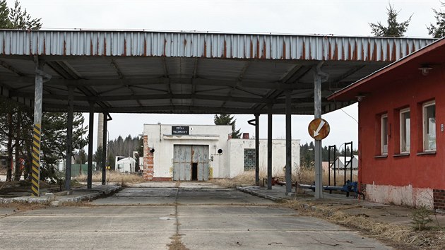 Podobn zchtralch budov je v arelu bvalch kasren v Jihlav-Pstov nkolik. Msto je nabz k prodeji v drab za osm milion korun.