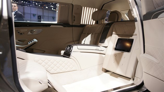 Mercedes-Maybach S600 Pullman