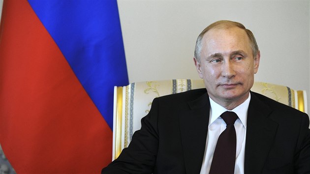 Ruský prezident Vladimir Putin se v Petrohrad setkal s kyrgyzským prezidentem...