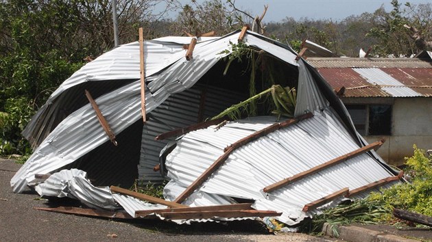 Tichomořský ostrov Vanuatu po ničivém cyklonu (15. března 2015).