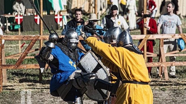 Středověká bitva