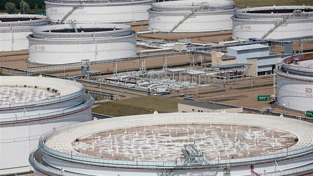 V podniku Mero spravují ropné rezervy eské republiky (18. ervence 2012)