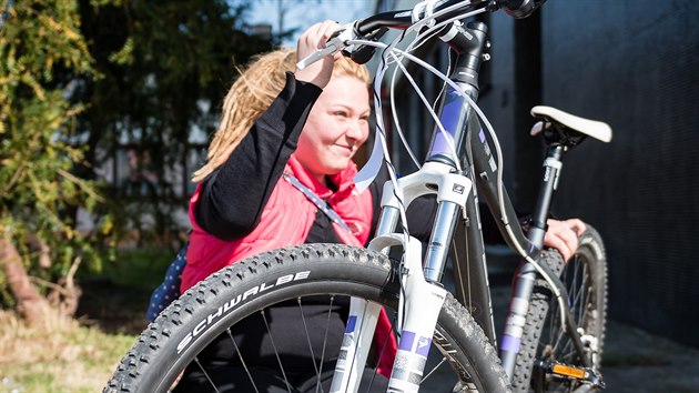 Jzdn kola se vrtila okradenm majitelm, policie pedala est bicykl v Hradci Krlov (17.3.2015).