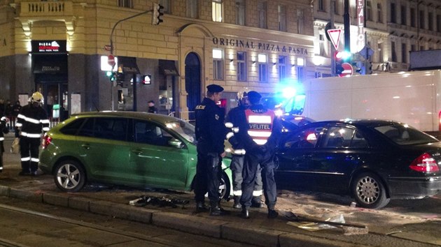 Nehoda na nmst I. P. Pavlova v Praze (12. 3. 2015)