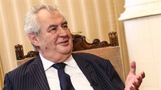 Milo� Zeman p�i rozhovoru pro televizi Prima. (15. b�ezna 2015)