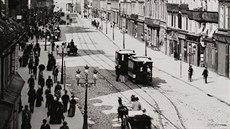 Praská ulice Na Píkop v roce 1895
