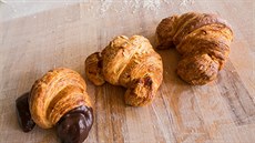 Croissanty mete také namoit v okolád nebo posypat mandlemi