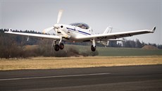 Pilot Jií Prua startuje na letiti v Píbrami k letu na Kavkaz. (17. bezna...