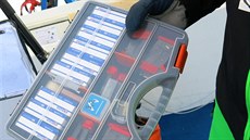 Krabi�ka s náboji a náhradními díly �éftrenéra �eských biatlonist� Ond�eje...