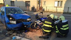 �idi�e motorky transportovali záchraná�i do nemocnice.
