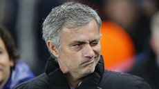DNESKA TO ZVLÁDNEME. José Mourinho, kou Chelsea, ped odvetou osmifinále Ligy...