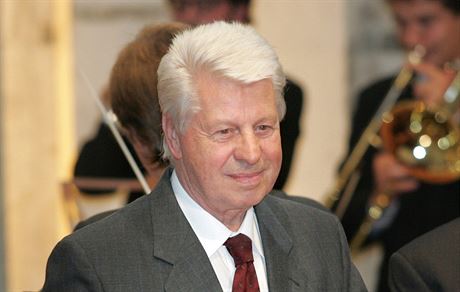 Bývalý ministr kolství Petr Vopnka na archivním snímku z íjna 2004