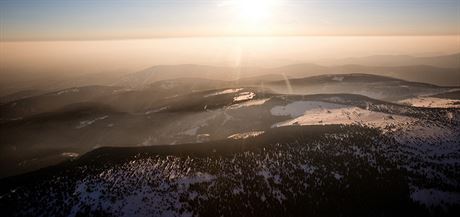 Krkonoe z letadla. (Ilustraní snímek)