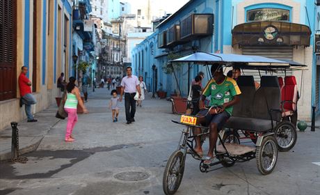 Jet jednou taxi na Kub. Kdo neml tst a nezddil po rodich auto, mus...