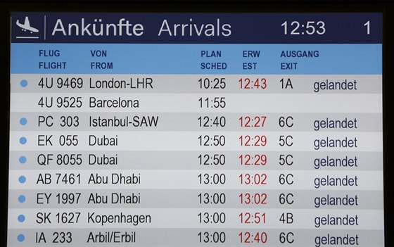 Let společnosti Germanwings měl v Düsseldorfu přistát v 11:55. (24. března 2015)