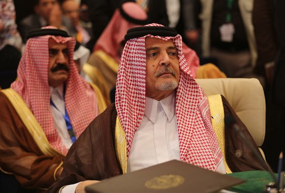 Saúdský ministr zahranií Saúd al-Fajsal se úastní summitu Ligy arabských...