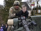 Konvoj americké armády bhem cesty Dragoon Ride v Litv (23. bezna 2015)