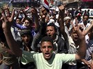 Protihútíovský protest na jihozápadu Jemenu (21. bezna 2015).