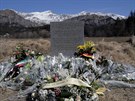 Smrt 150 lidí, kteí zahynuli ve francouzských Alpách, pipomíná nedávno...