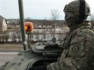 Konvoj americké armády bhem cesty Dragoon Ride v Lotysku