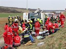 Pi nehod autobusu s eskými filharmoniky u Mistelbachu se zranilo estnáct...