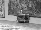 Jedna z výstav uspoádaných v Míovn pro Göringa. Na snímku vpravo je komoda...