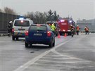 Nehoda osobního auta a kamionu na silnici R10 (26. března 2015)
