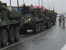 Americká vojenská vozidla dorazila do eska (29. bezna 2015)
