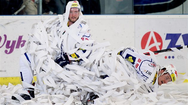 VTZN TETN. Hokejist Komety slav postup do semifinle play-off.