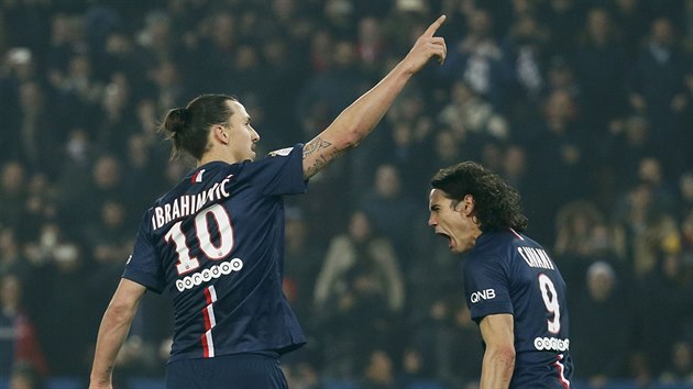 Zlatan Ibrahimovic (vlevo) a Edinson Cavani slav gl Paris St. Germain.