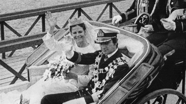 Jzdu v koe absolvoval tak vdsk krl Carl XVI. Gustaf po sv svatb se Silvi Sommerlathovou (Stockholm, 19. ervna 1976).